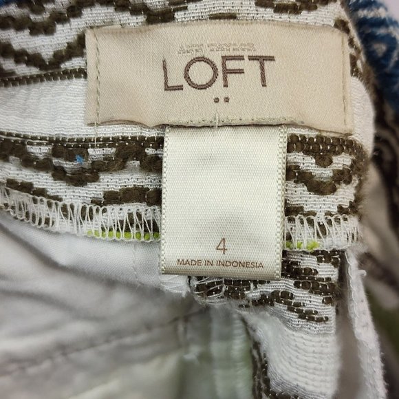 Ann Taylor Loft Shorts Womens Size 4 Blue Green Aztec Mid Rise Mom Core - Picture 3 of 5